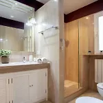 Genteel Puerta Real Apartment *
